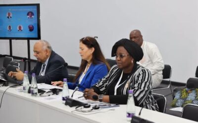 Le Groupe de la Banque mondiale a organisé l’événement parallèle « Vers des paysages vivables pour l’emploi », réunissant délégations de pays, banques multilatérales de développement, secteur privé et partenaires du développement autour d’un enjeu central : comment une gestion intégrée des paysages, forêts, agriculture, élevage, écotourisme, eau, énergie et carbone peut générer des emplois plus nombreux et mieux rémunérés.